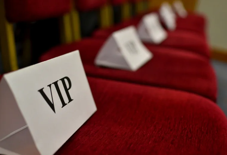 An elegant VIP social experience